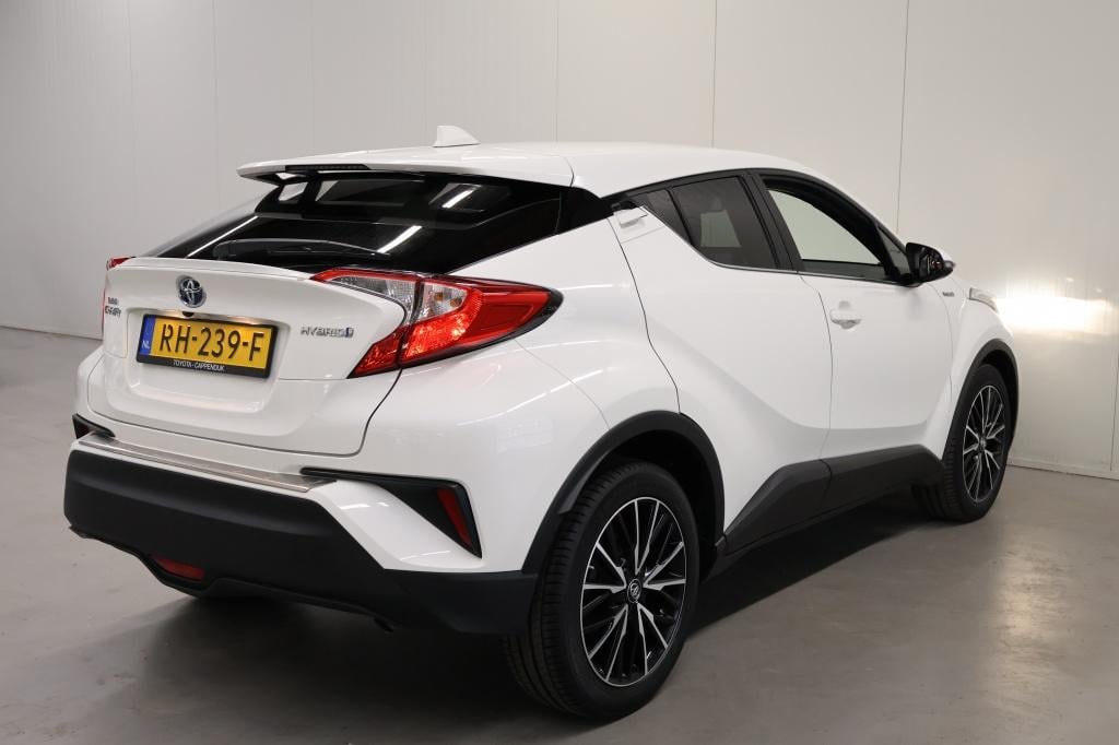 Toyota C-hr 1.8 hybrid dynamic