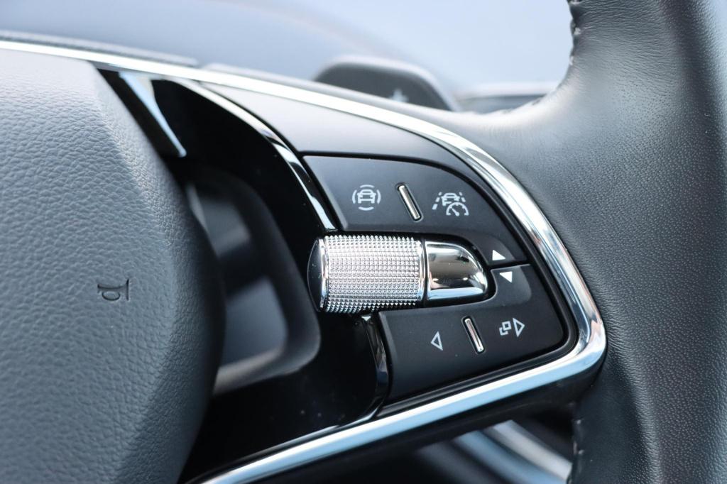 Skoda Enyaq Iv 80 business edition 82kwh 204pk | soh 96,6,% |