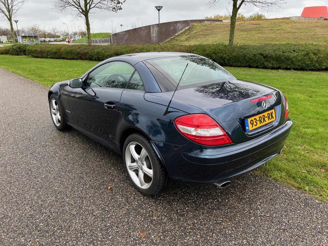Unieke Mercedes SLK 2.0 uit 2005 met slechts 55.000 km!!