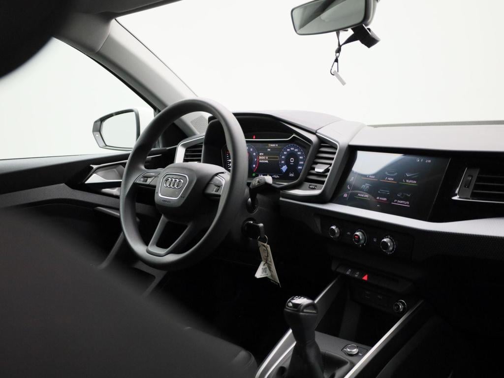 Audi A1 Sportback 25 tfsi pro line | lmv | parkeer sensoren | virtual cockp