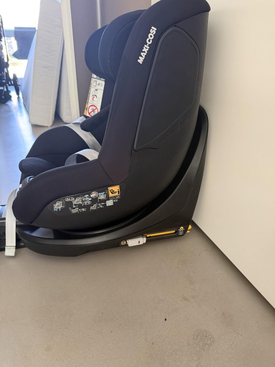Maxi-Cosi Mica Eco i-Size (is incl. vaste isofix base)