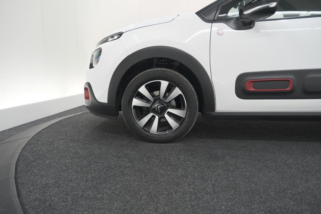 Citroen C3 puretech 82 c-series | parkeersensoren | navigatie | climate con