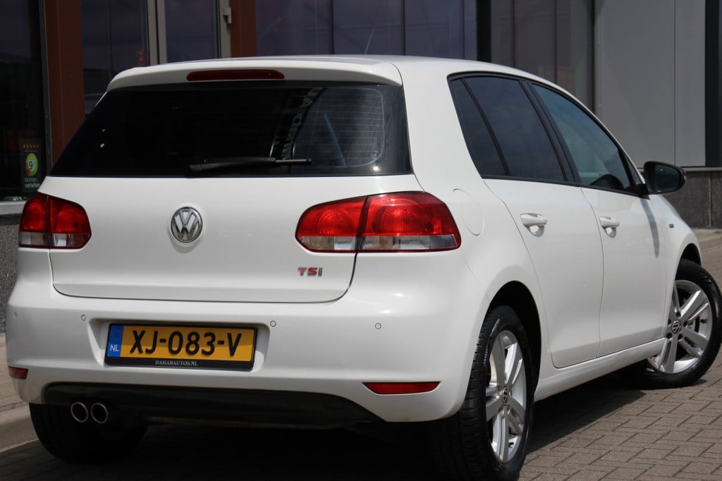 Volkswagen Golf 1.4 tsi highline | navi | cruise | pdc |