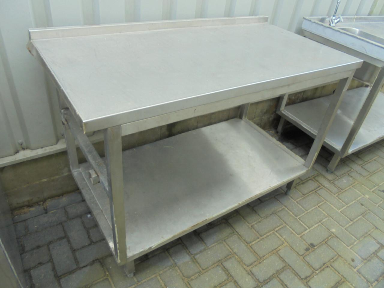 Divers horeca keuken werktafels ,en spoel bladen