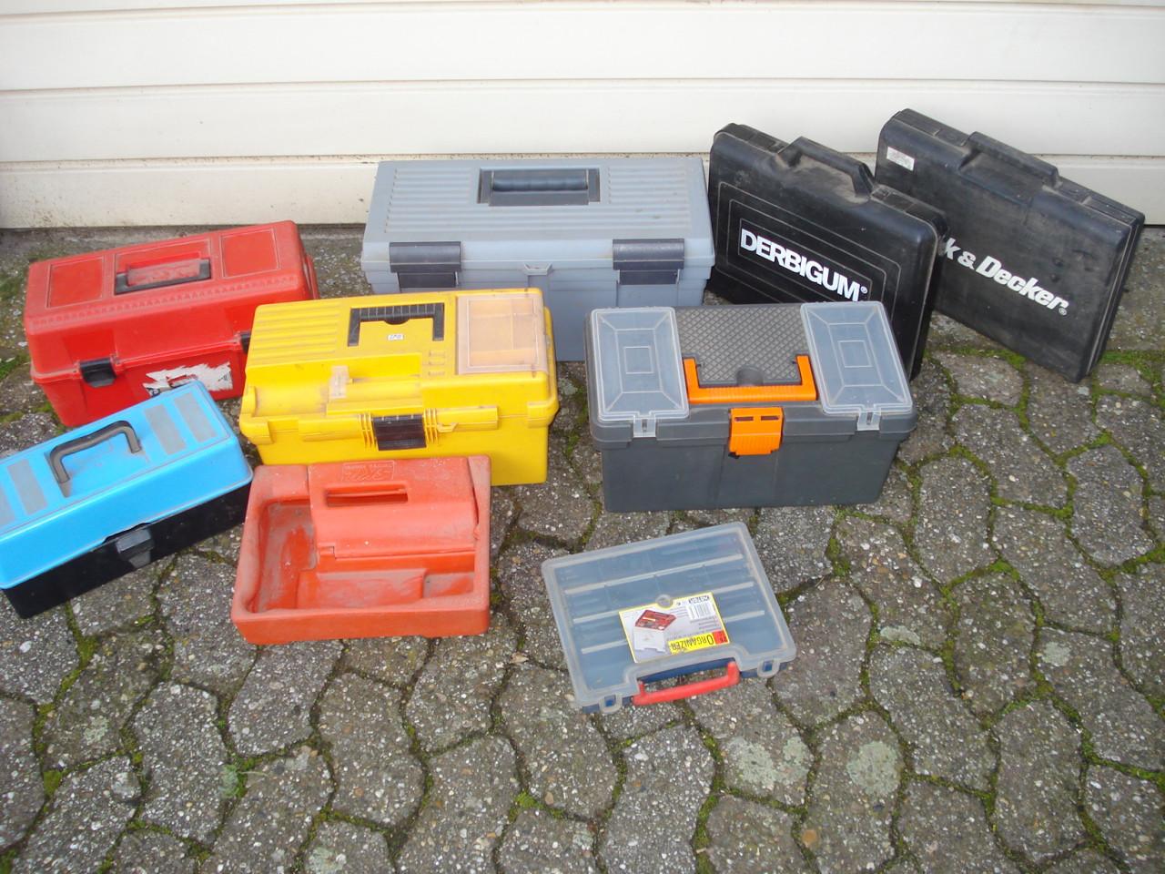 Partij z.g.an.hobby/gereedschap koffers en verzameldozen