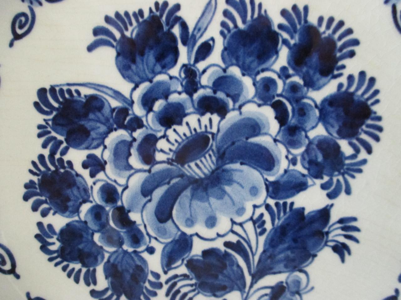 Mooi Gelobd Delftsblauw Bord  ( De Porceleyne Fles )