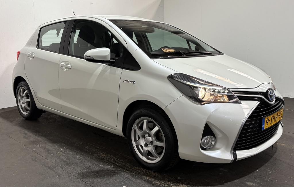 Toyota Yaris 1.5 hybrid lease