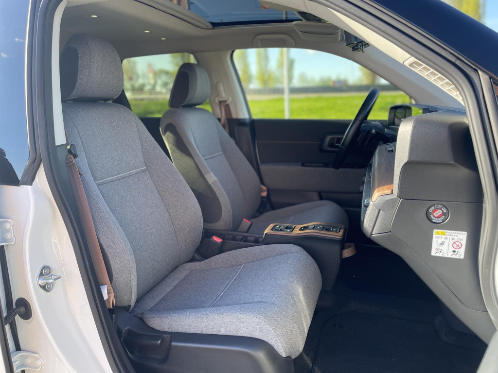 Honda E advance 16" | panoramadak | navigatie | 360° camera | stuur- + stoe