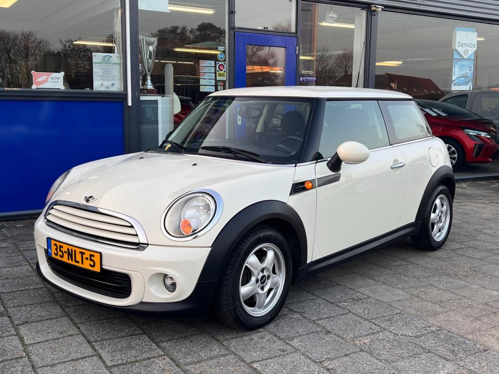 Mini One mini 1.6 minimalist business line, airco, lm-velgen enz.