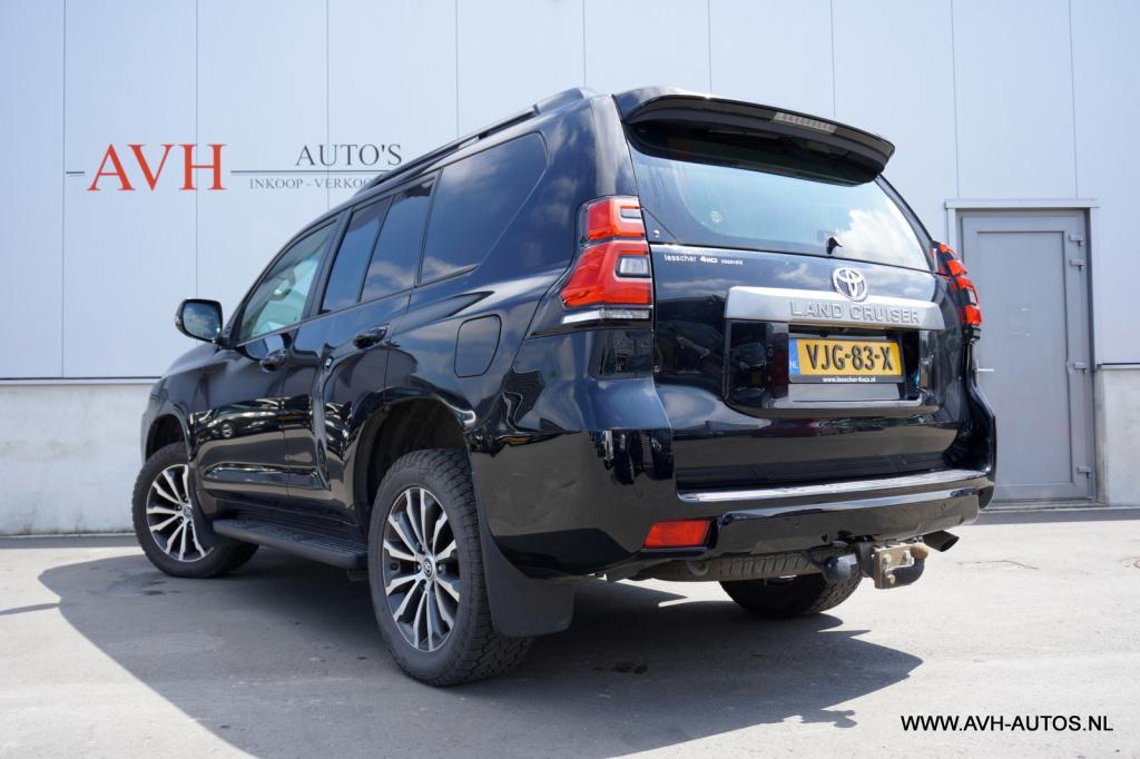 Toyota Land Cruiser 2.8 d-4d-f challenger window van
