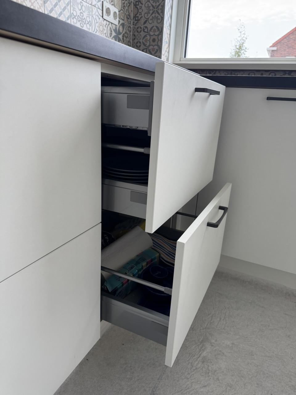 Mooie, kwalitatieve keuken - 4 jaar oud - zeer goede staat