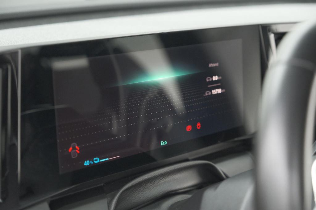 Renault Megane E-tech ev40 boost charge techno | pack winter | camera | app