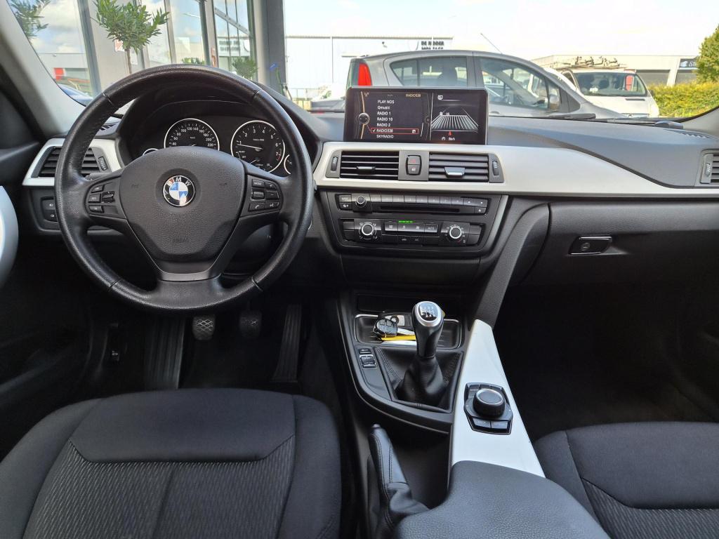 BMW 3-serie touring 320i executive