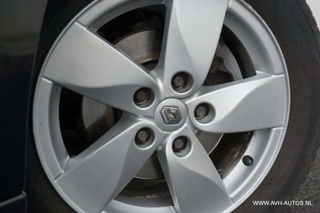 Renault Megane 2.0 dynamique automaat