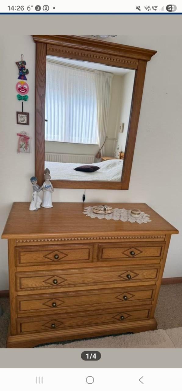Eikenhout Commode/Ladenkast. Perfecte staat. Bijbehorende spiegel.