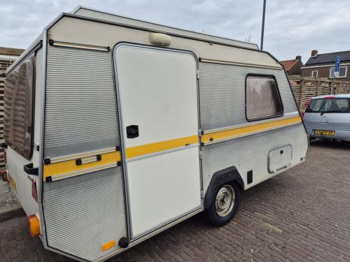 KIP KK400 aangepaste rolstoel caravan