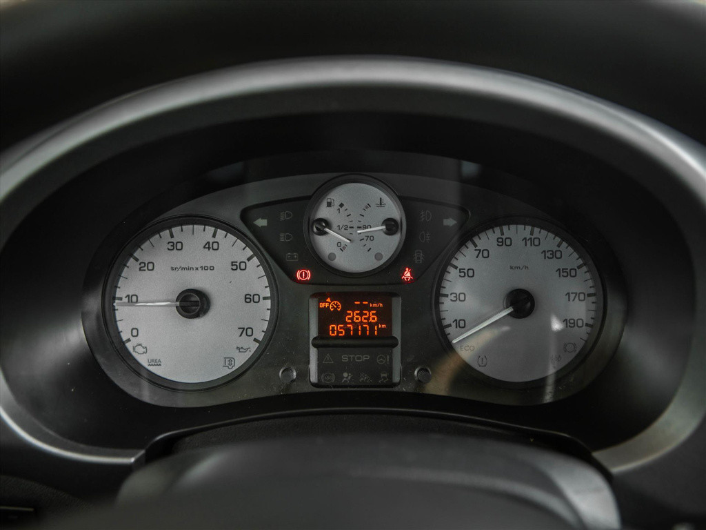 Peugeot Partner 1.2 puretech 110pk | airco | zonnepaneel | cruise control |