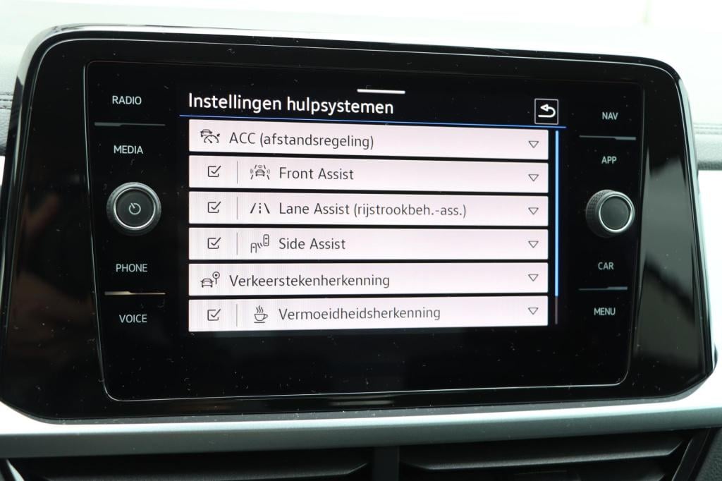 Volkswagen T-roc 1.5 tsi life business 150pk dsg7 | led | stoelverwarming |