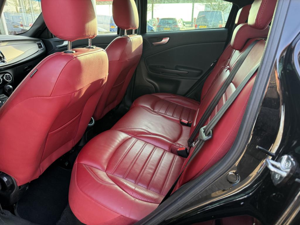 Alfa Romeo Giulietta 1.4 turbo multiair super | nl-auto | pano | leder | na