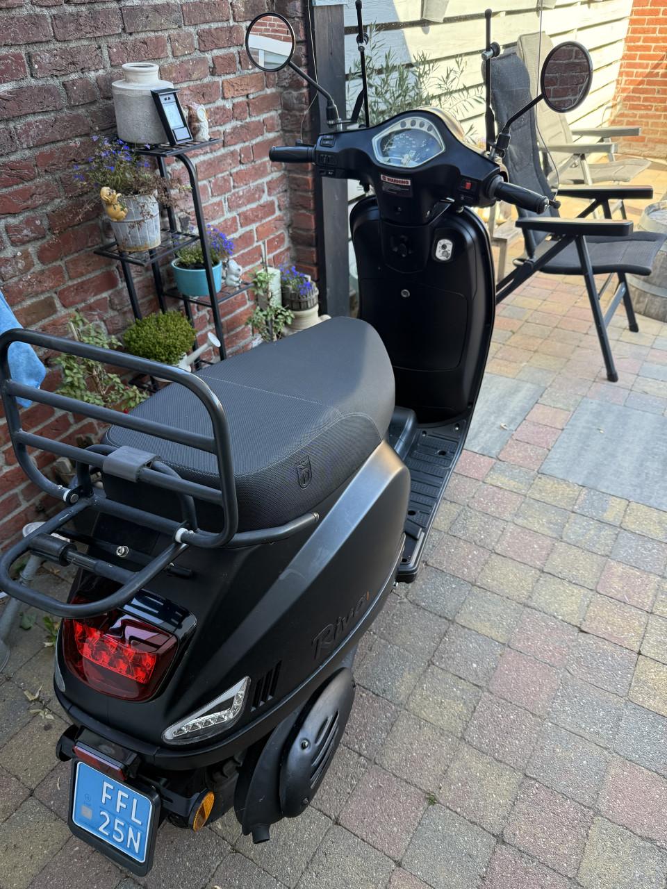 BTC Riva scooter