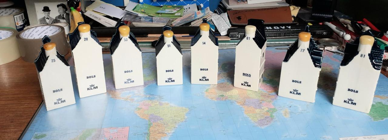 8 KLM Huisjes    nr. 25, 28, 51, 53, 54, 61, 77 en 81.