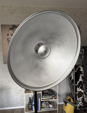 Studioflitser met Beauty Dish