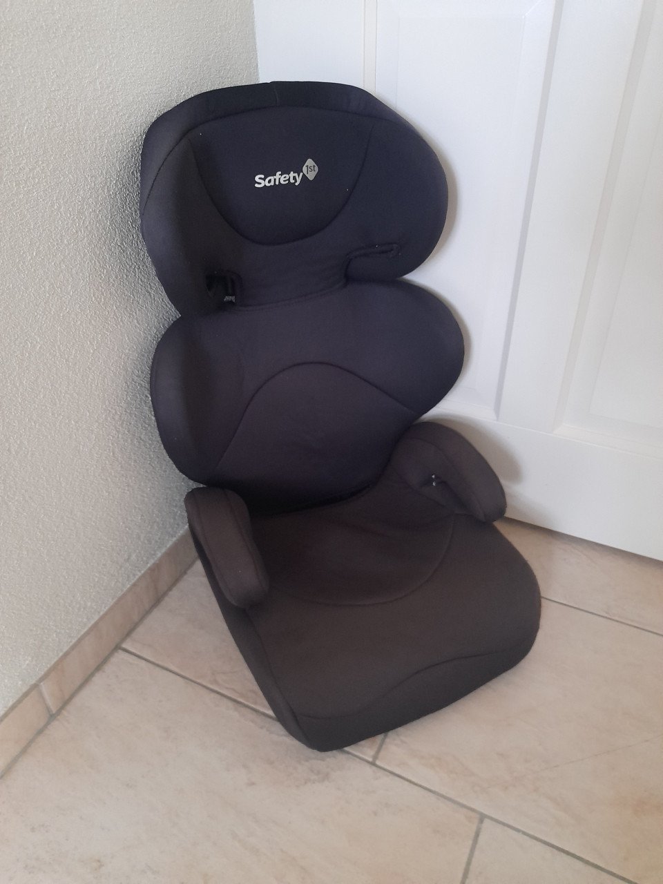 Autostoel ( 9 / 18 kg) in goede schone staat !