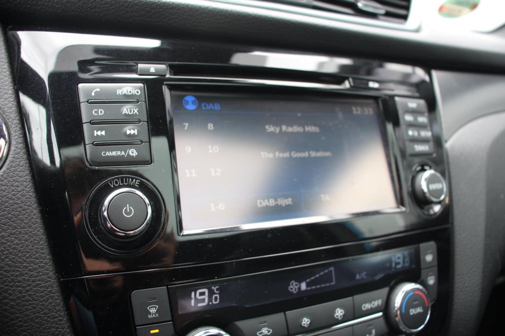 Nissan Qashqai 1.6 tekna + - pano - leder - bose - trekhaak - dab - led - s