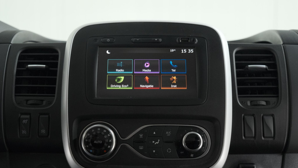 Renault Trafic 2.0 dci 170 t29 l2h1 dc comfort | navi | trekhaak | camera |