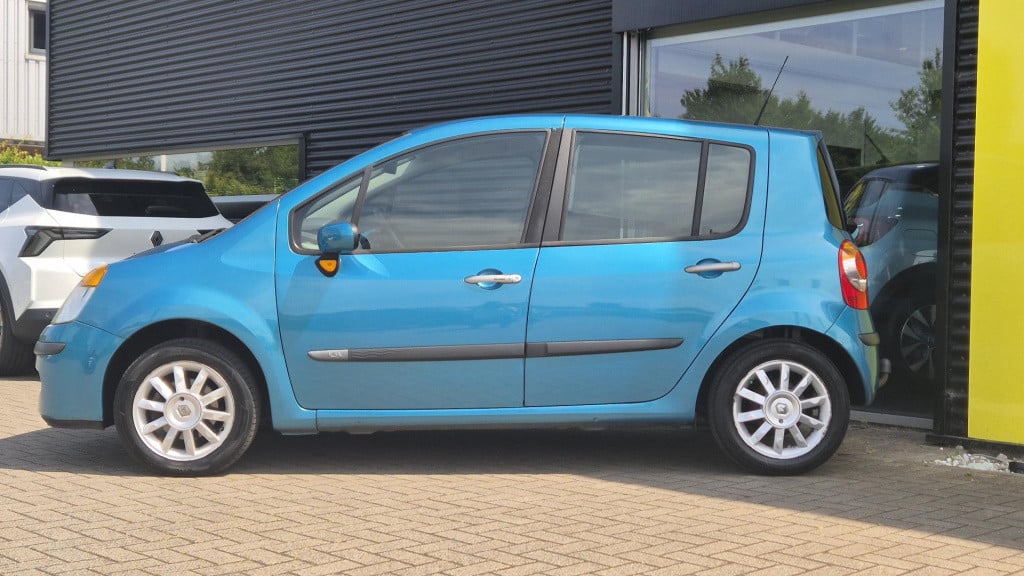 Renault Modus 1.2-16v dynamique comfort airco, cruise control, trekhaak