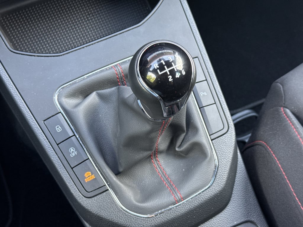 Seat Ibiza 1.0 tsi 116pk fr business intense | nl-auto | beats | virtual | 