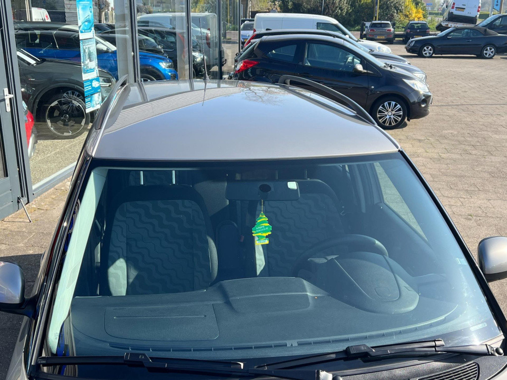 Skoda Fabia combi 1.4-16v ambition business line, airco, trekhaak enz...