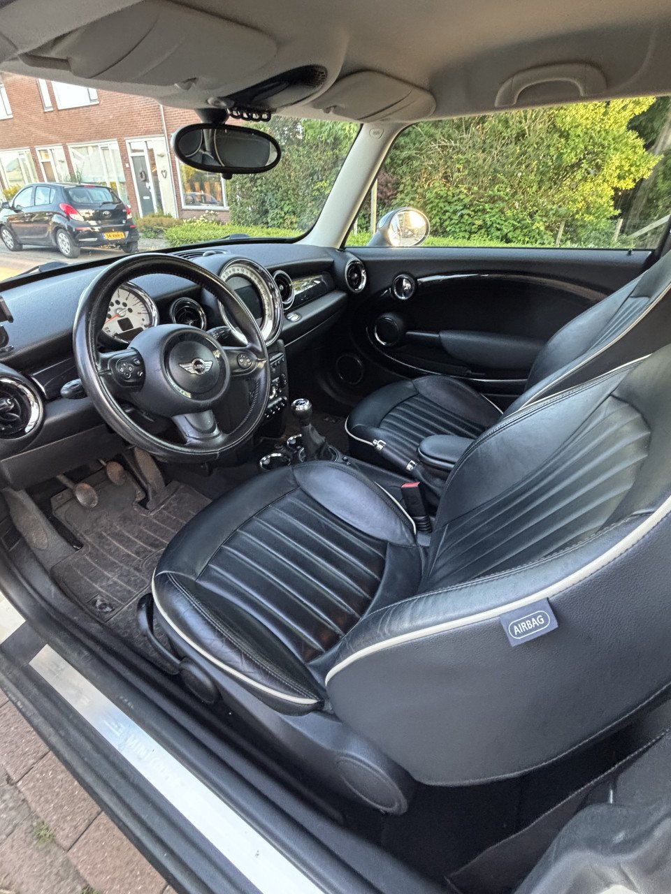Mini Cooper 2011 (10 years edition)