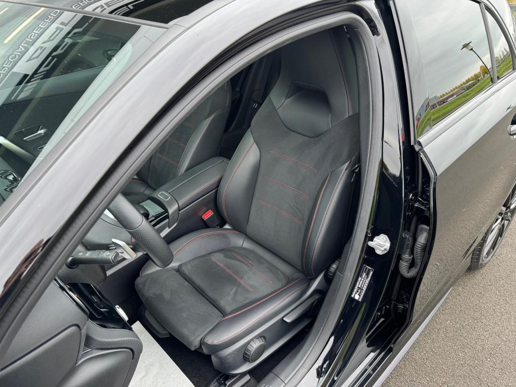 Mercedes-Benz A-Klasse 250 e amg line , night-pakket automaat . panoramadak