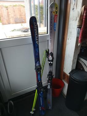 Ski sets en stokken