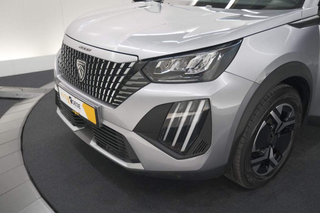 Peugeot 2008 puretech 100 allure | apple carplay | parkeersensoren | climat