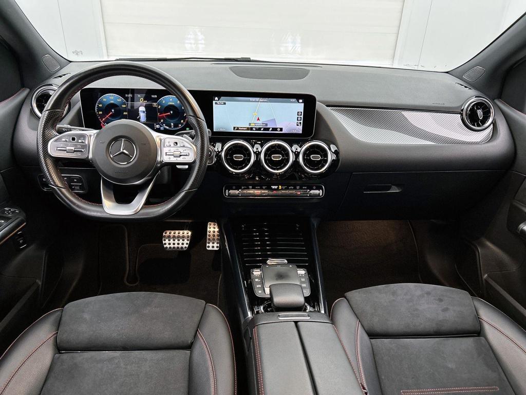 Mercedes-Benz B-Klasse 200 business solution amg | automaat | apple carplay