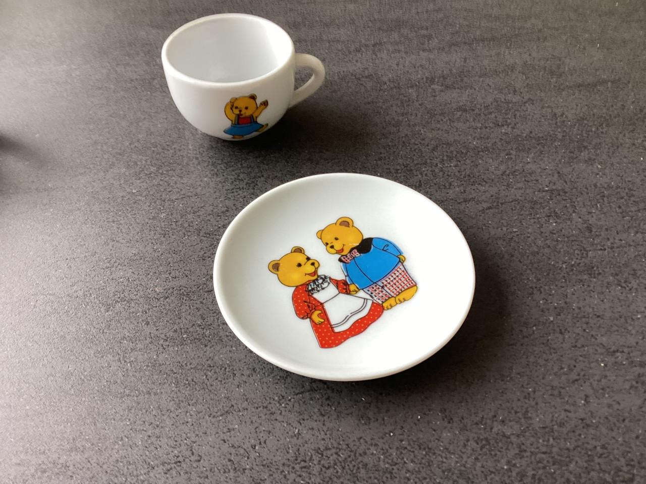 Oude Kinderserviesje. Beertjes.