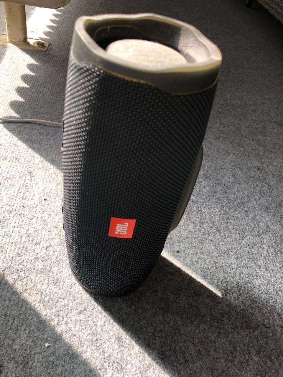 Jbl Music box Bluetooth Charge 4