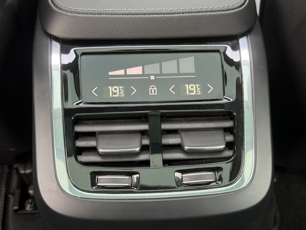 Volvo XC90 t8 390pk recharge inscription| panodak| adap.cruise| luchtvering