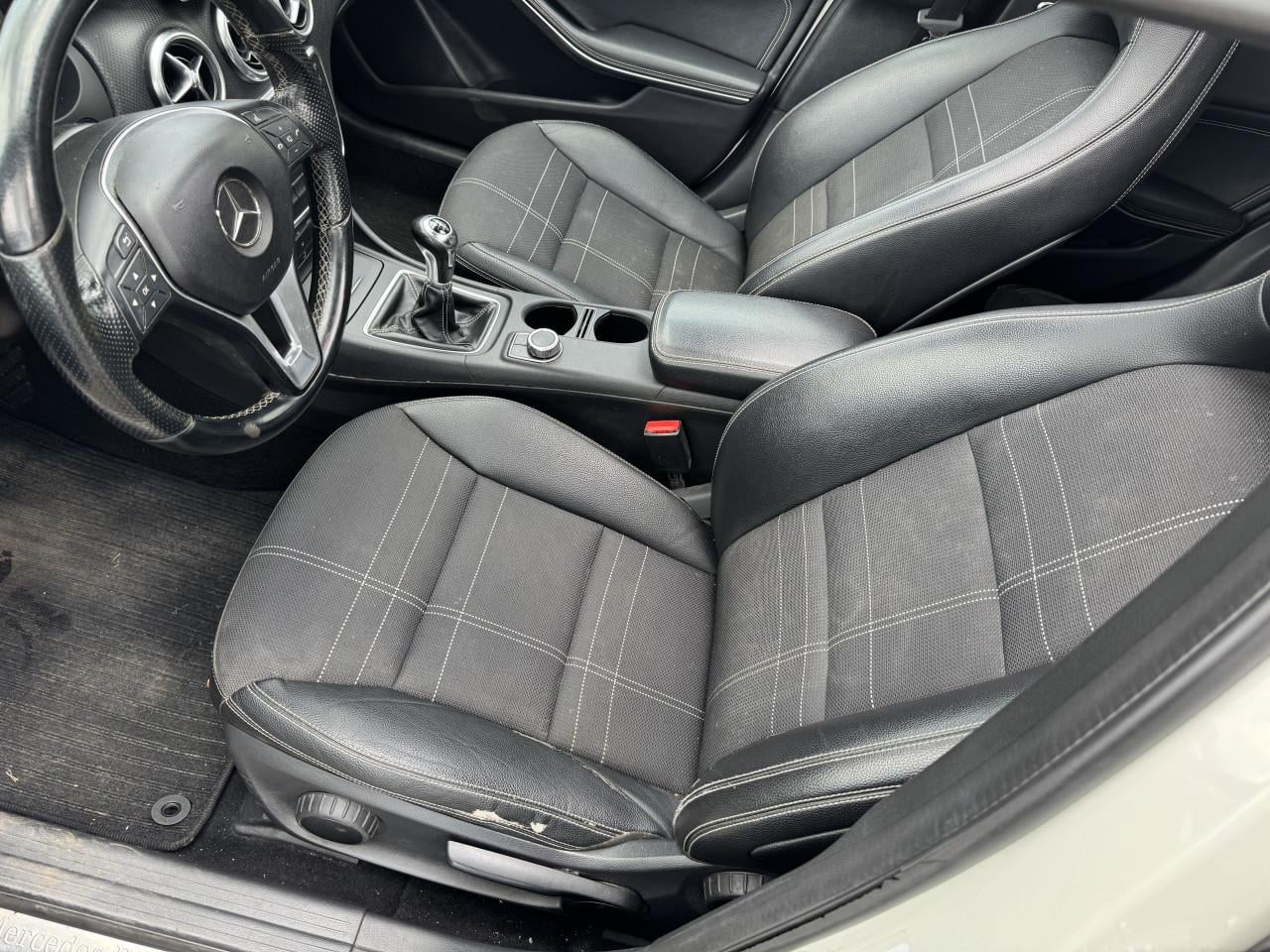 Mercedes A-Klasse 180 Benzine Bouwjaar 2013