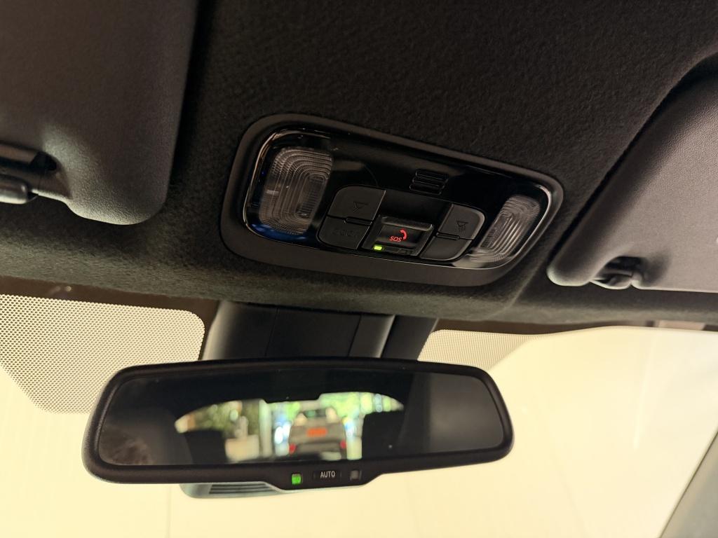 Toyota Yaris 1.5 hyb. executive| jbl| hud| pdc| adap.cruise| bsm| camera