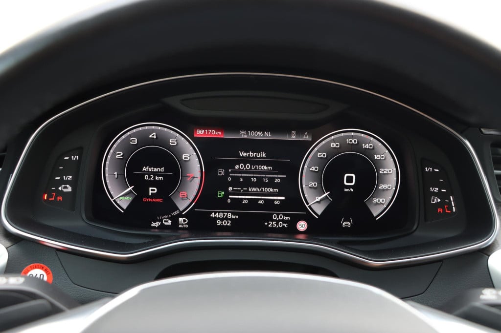 Audi A6 avant 50 tfsi e quattro design 299pk s-tronic
