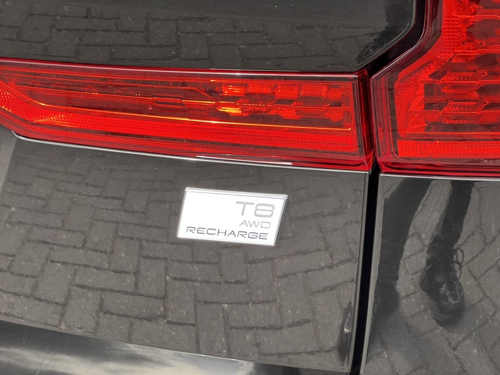 Volvo XC60 t8 455pk recharge ultra dark r-design| full options !
