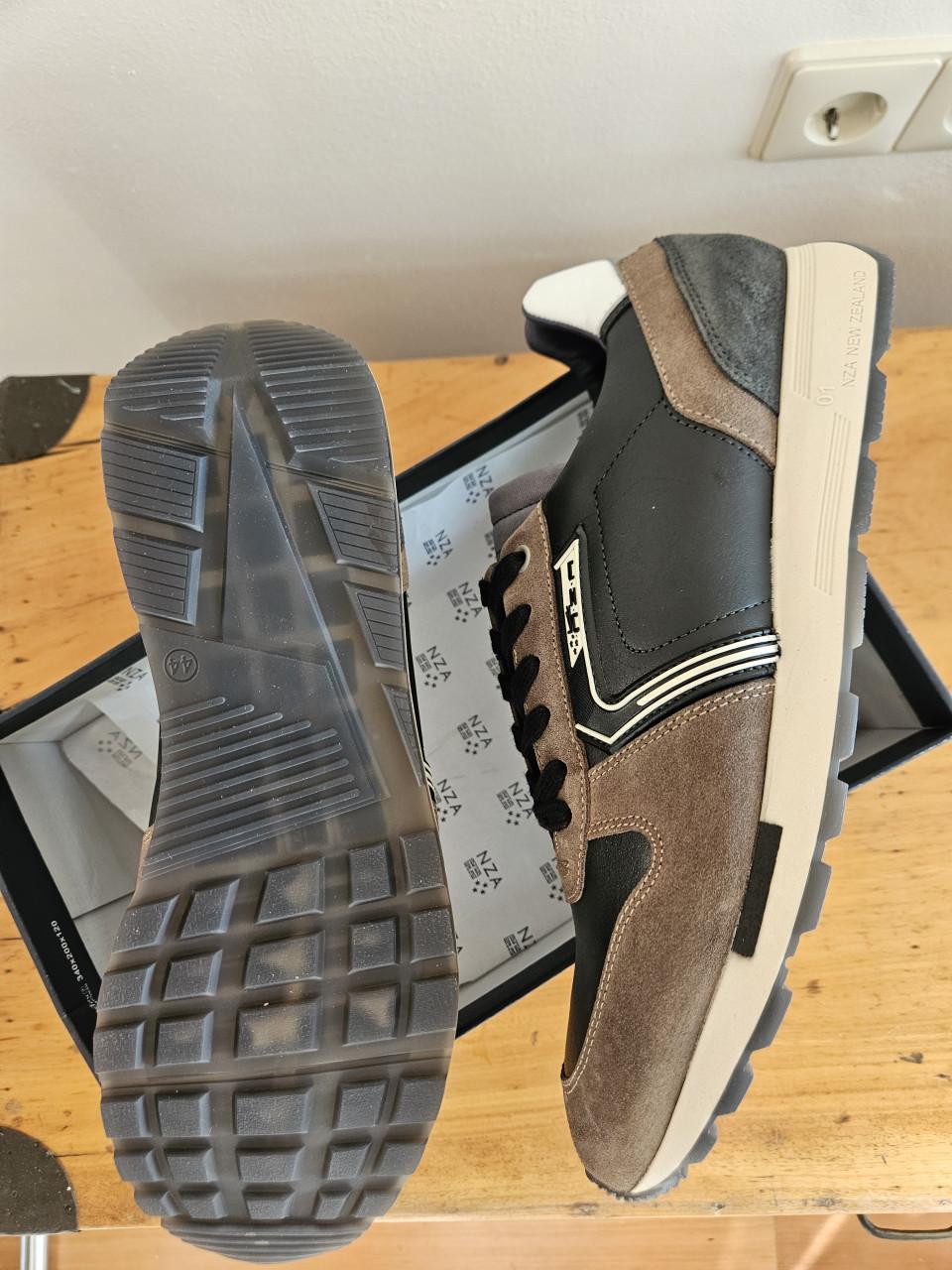 NZA New Zealand Auckland: Nieuwe sneakers