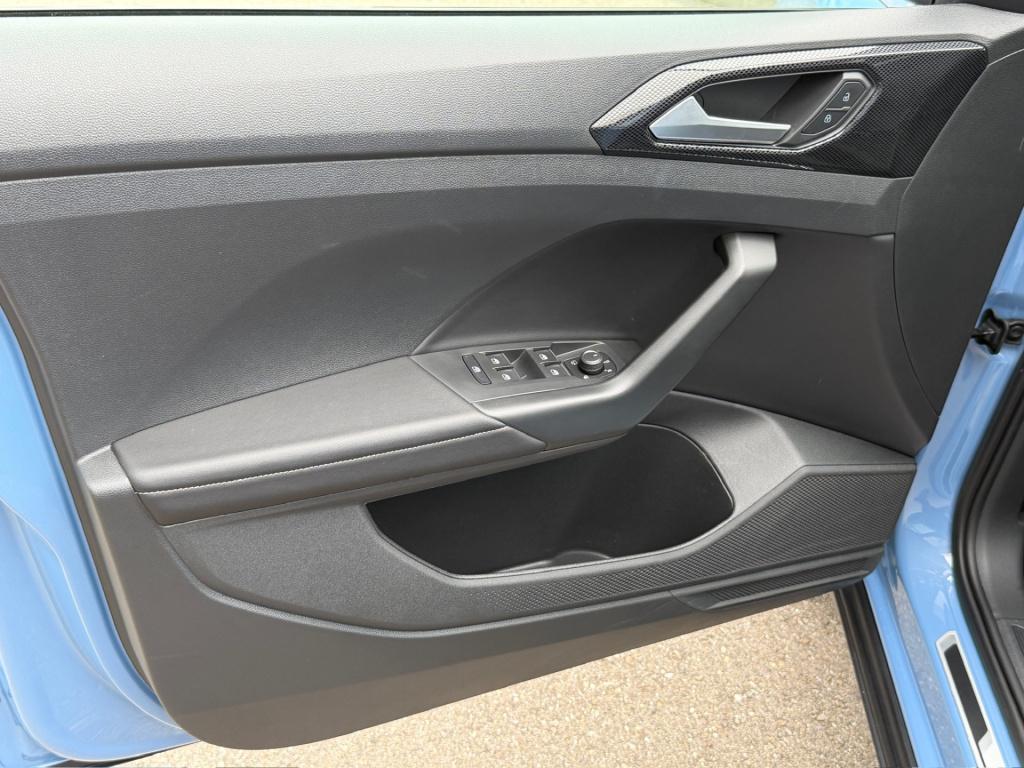 Volkswagen T-cross 1.0 tsi 116pk dsg r-line | trekhaak | navi | iq light | 