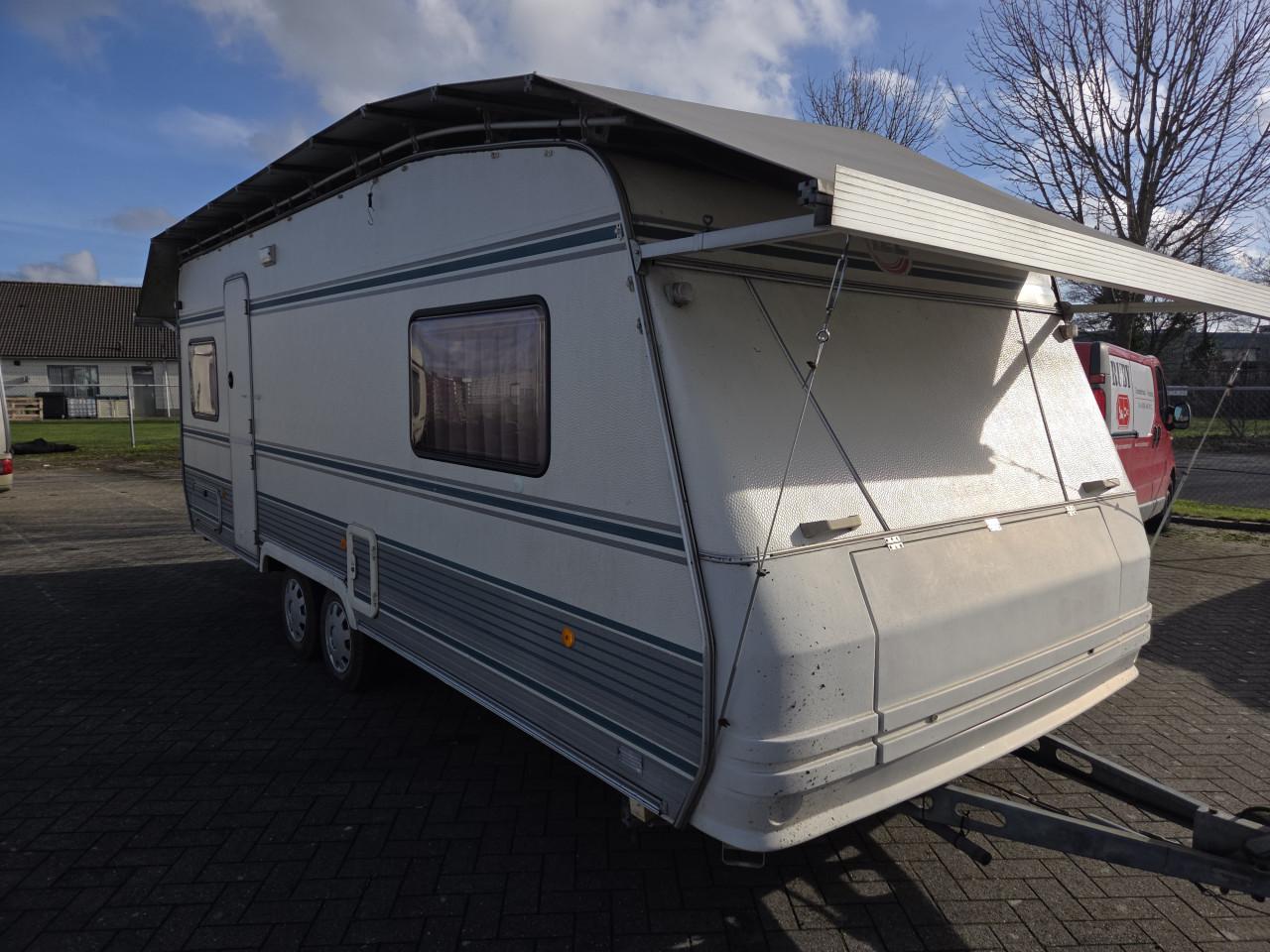 Caravans gezocht snelle afhandeling !!!