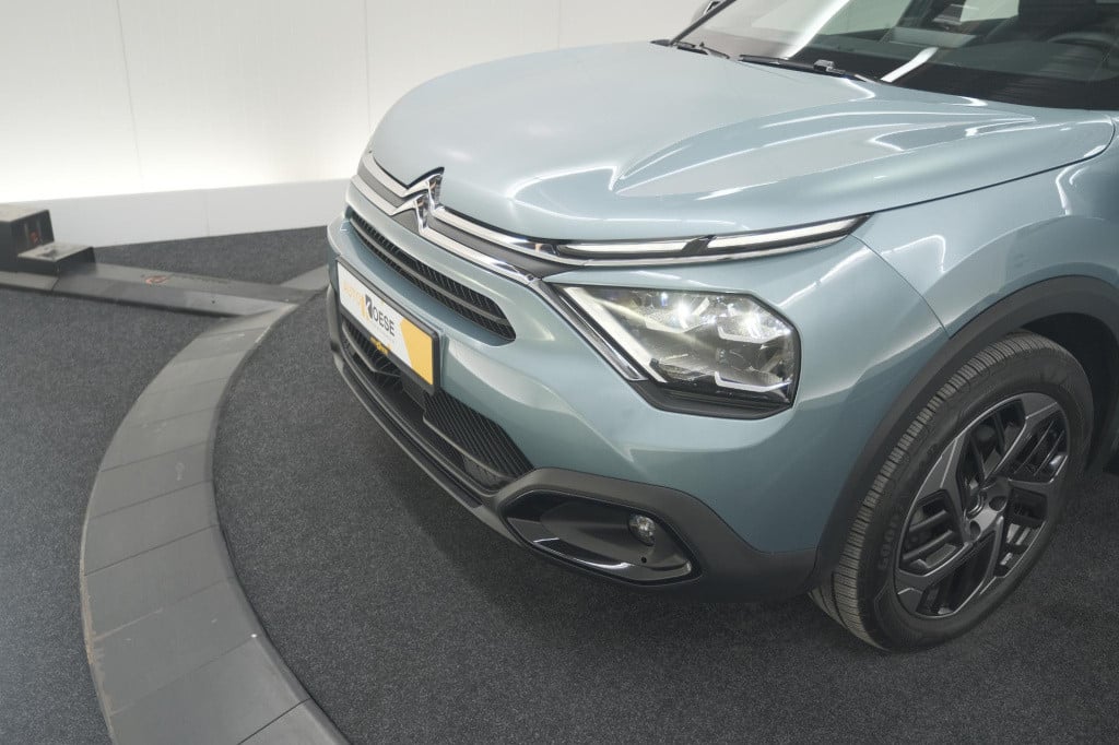Citroen C4 puretech 130 eat8 shine | camera | apple carplay | parkeersensor
