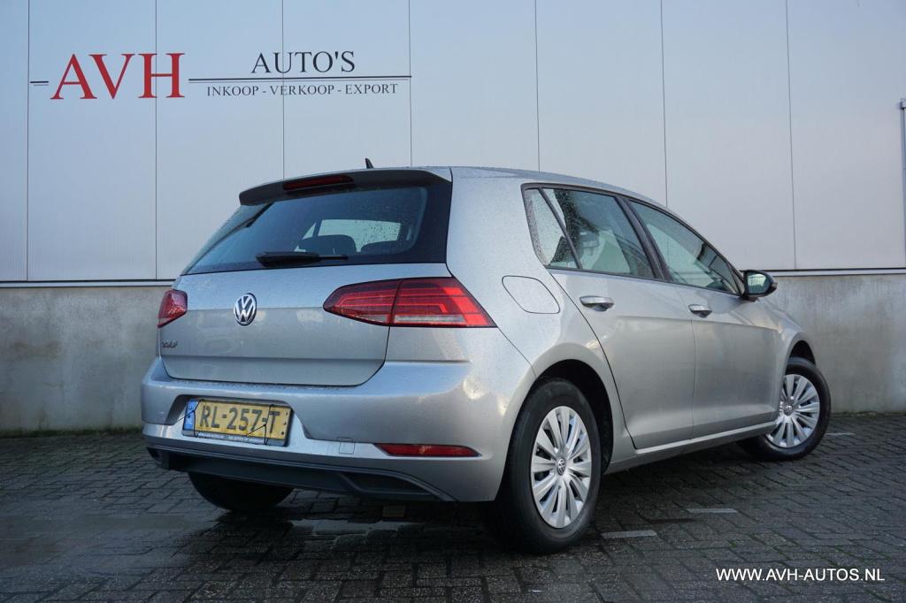 Volkswagen Golf 1.0 tsi trendline