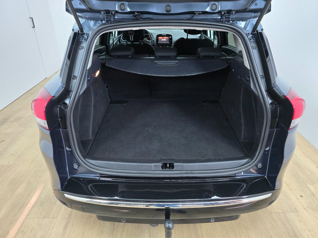 Renault Clio estate occasion 0.9 tce limited met trekhaak | zuinig! | tweed